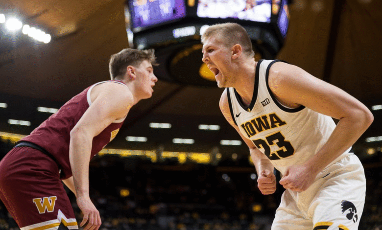 Washington Basketball vs Iowa Hawkeyes Men's Basketball Match Player Stats